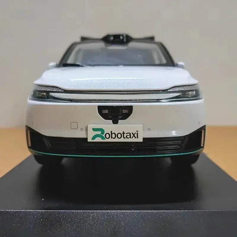 1:18 Diecast Robotaxi Car Model Alloy Unmanned Collectible - ToylandEU