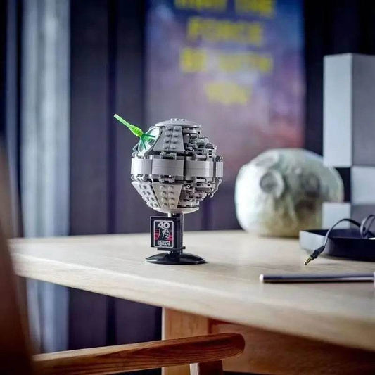 289pcs Hot Toys 40591 DS2 Model Doll Bricks Space Wars - ToylandEU