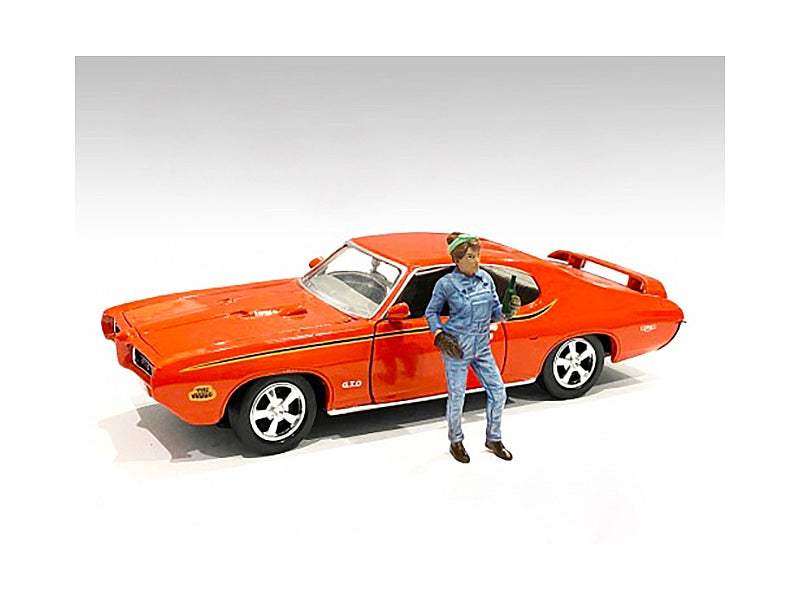 Retro Female Mechanic IV Figurine | 1/24 Diecast Model Car | American Diorama | Collector Quality