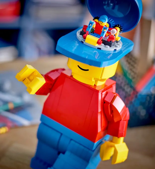 LEGO® Up-Scaled Minifigure | 654 Pieces | Ages 10 And Up