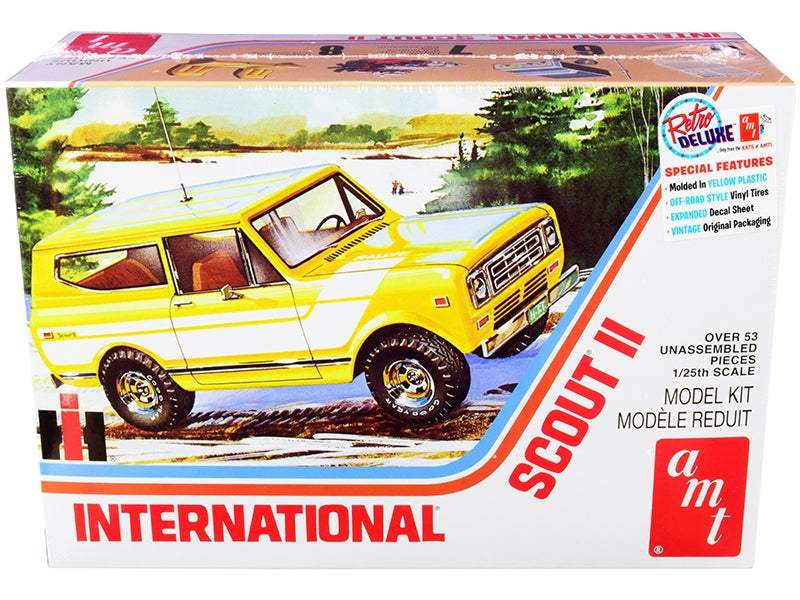IH International Harvester Scout II | 1/25 Plastic Model Kit | AMT | Collector Quality