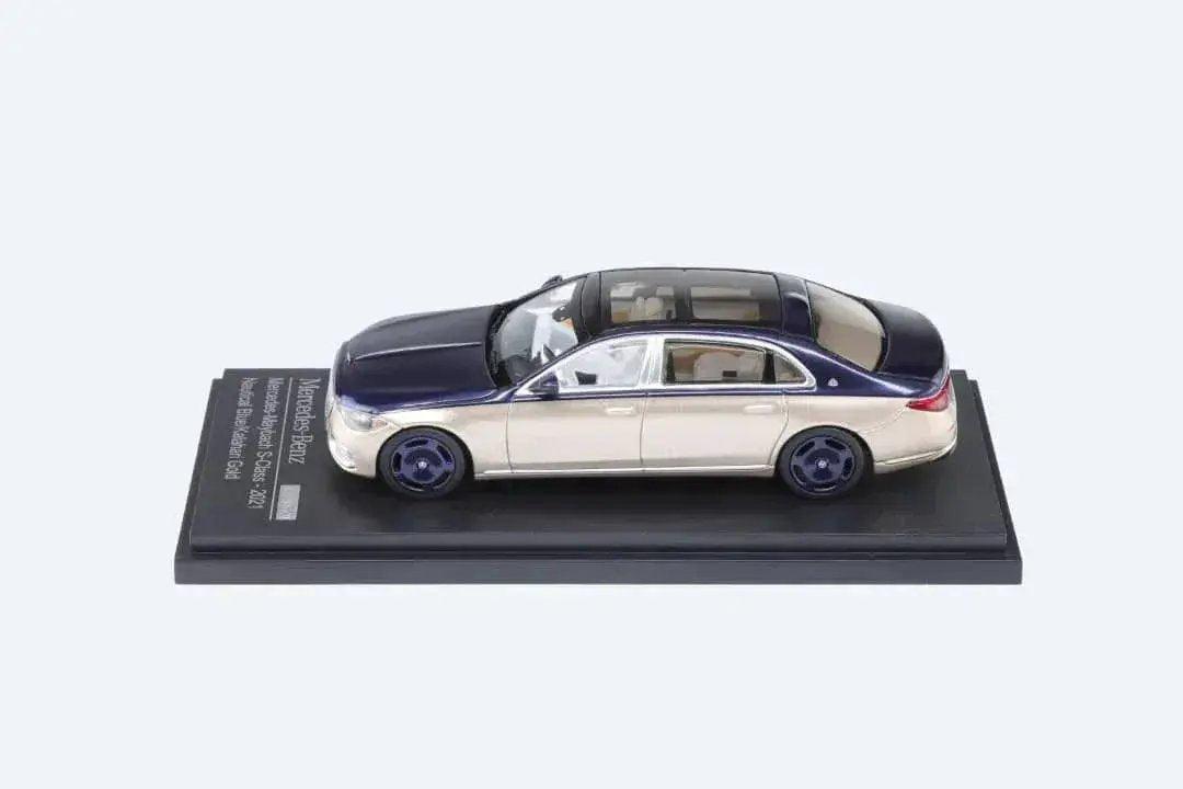 AR BOX 2021 Mercedes-Benz Maybach W223 Blue-Gold 1:64 - ToylandEU™