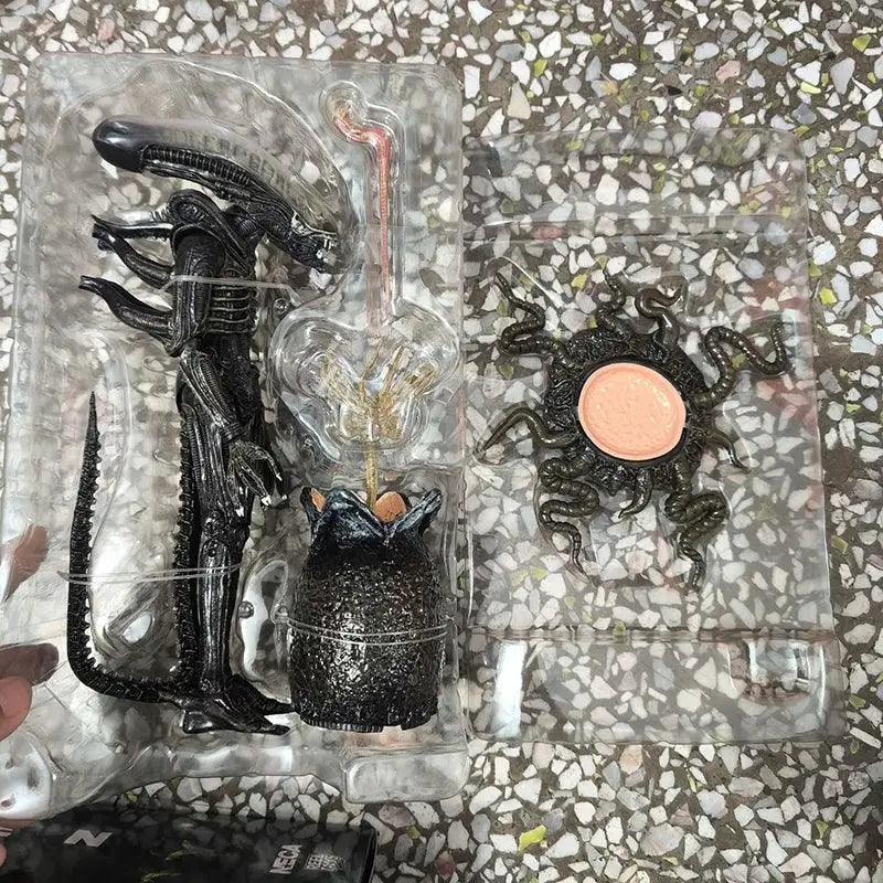 Alien Big Chap Figure Egg Facehugger 40th Anniversary - ToylandEU™