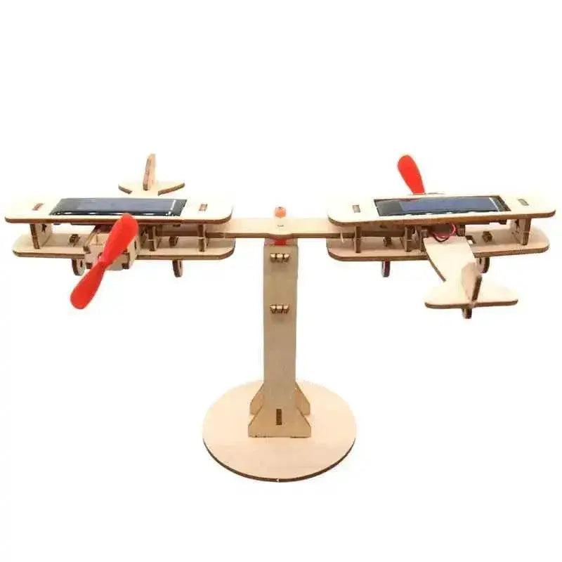 Amazing Solar Powered Aircraft 2 Model Kit Toyland EU - ToylandEU™