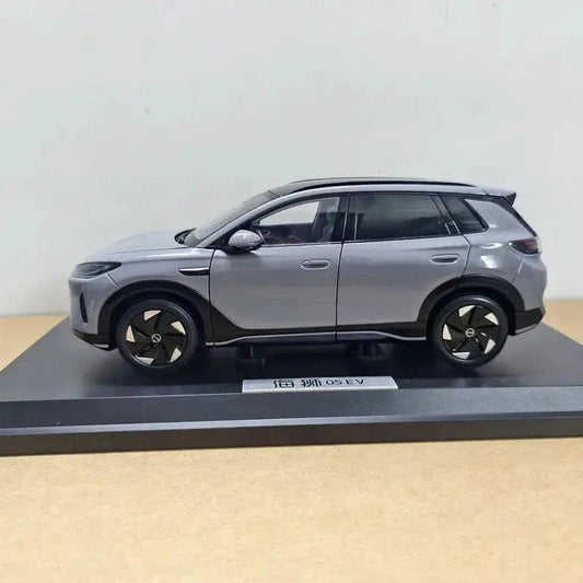 BYD Haishun 05 EV Die Cast Collectible Scale 1 18 - ToylandEU™