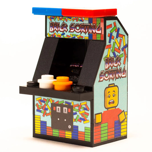 Figure-Sized LEGO Arcade Machine With Custom Decals Built From One Hundred Percent LEGO Bricks For Figure Display - ToylandEU
