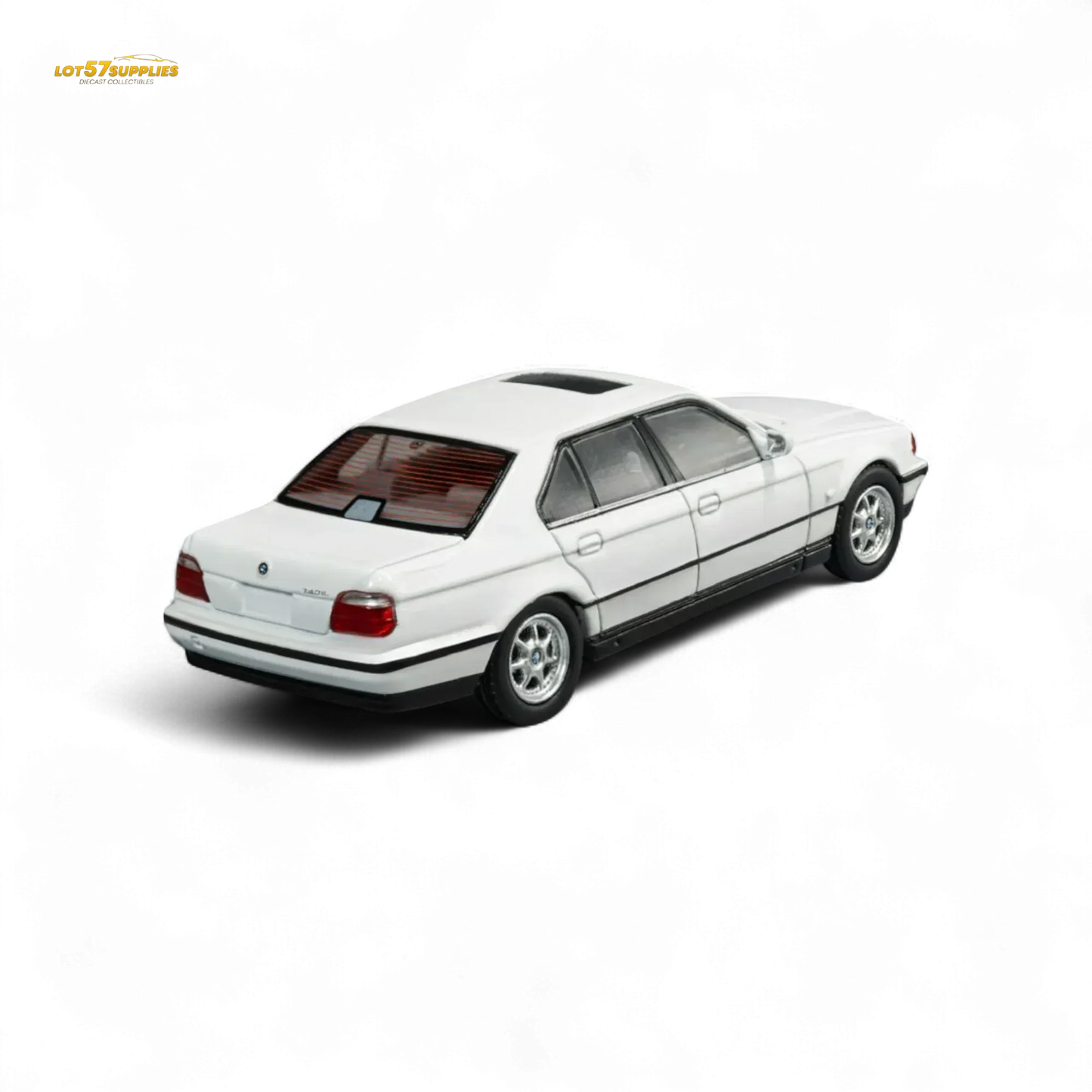 DCM BMW E38 740iL 7-Series in White 1:64 - ToylandEU