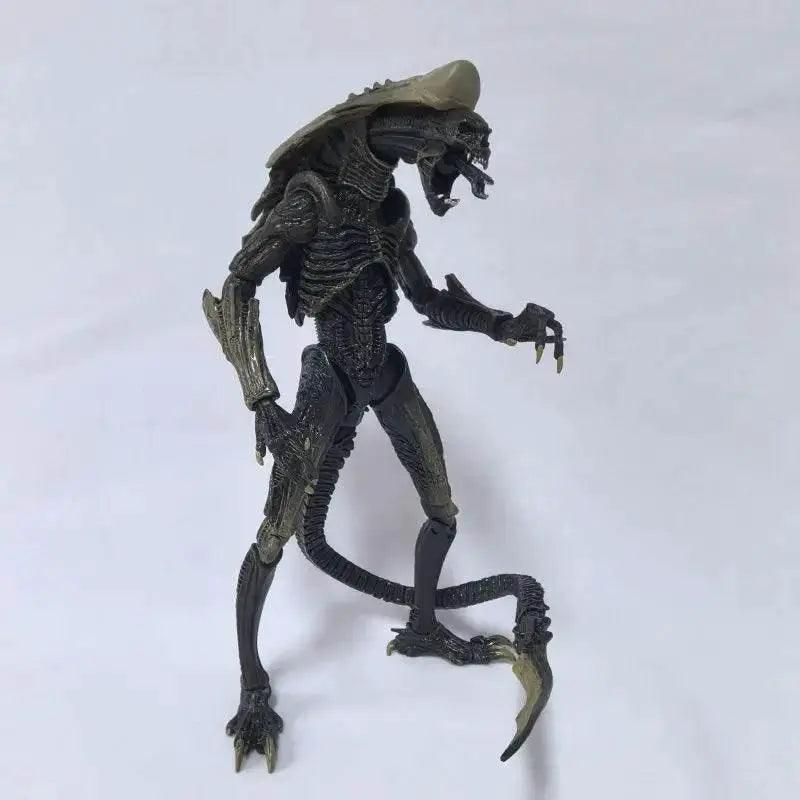 Dynamic Alien Model Figurine with Movable Joints - Toyland EU - ToylandEU™