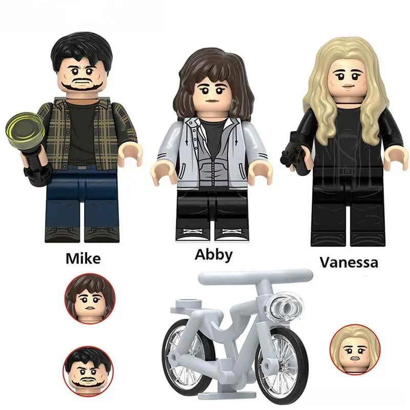 FNAF Lego Minifigures Mike Vanessa Abbey Exclusive - ToylandEU™