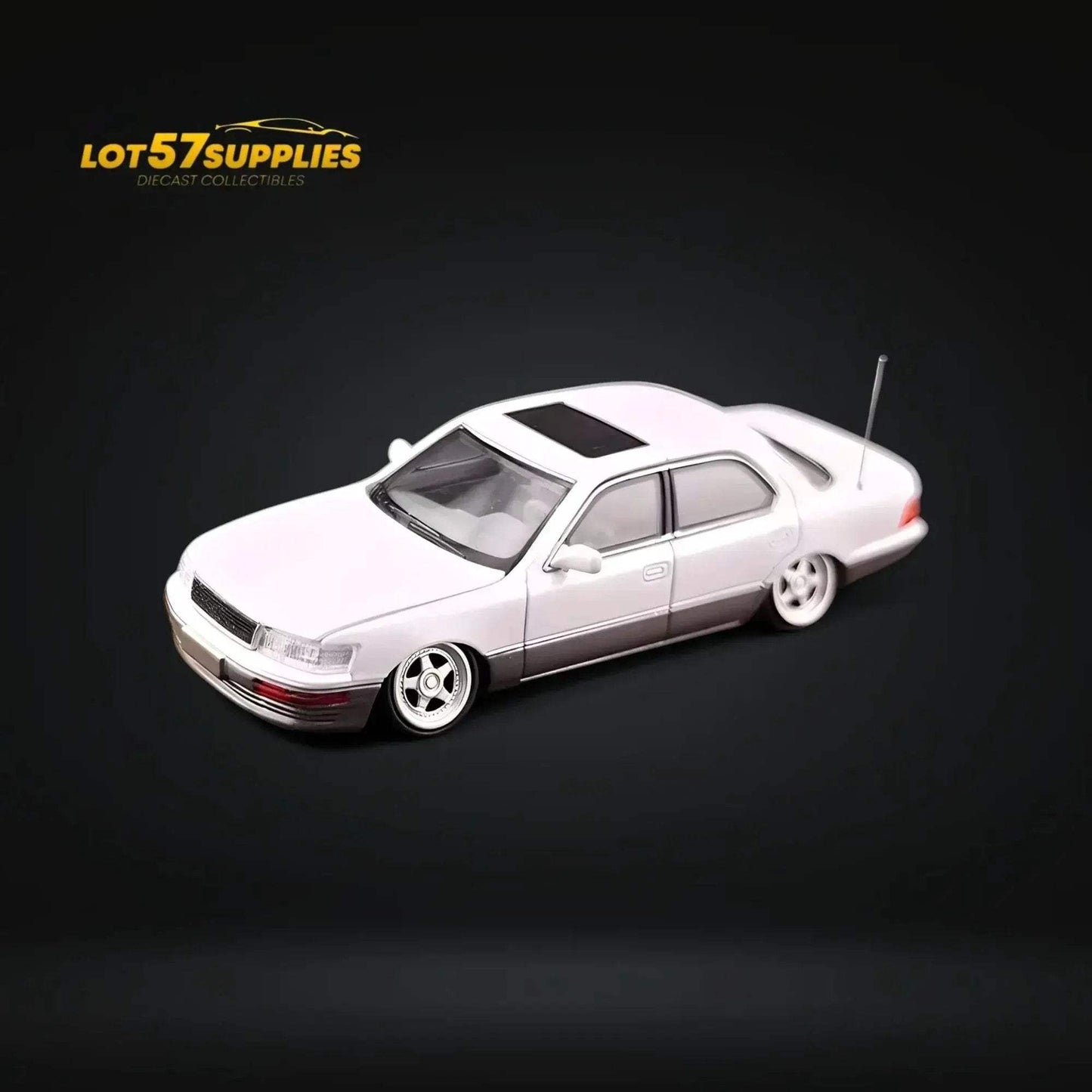 Fine works64 Lexus LS400 - White/Gray Double Stanced 1:64 - ToylandEU
