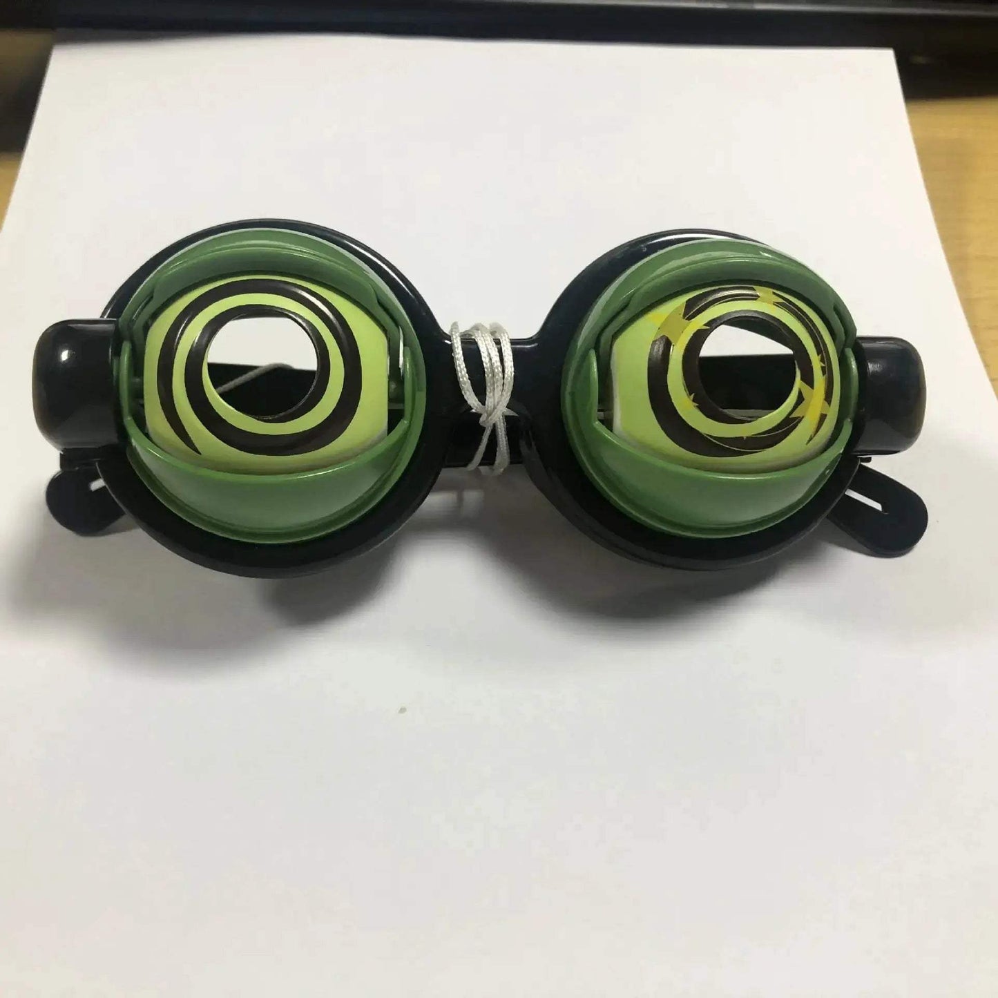Funny Wink Glasses Gag Toy For Epic Selfies - ToylandEU™