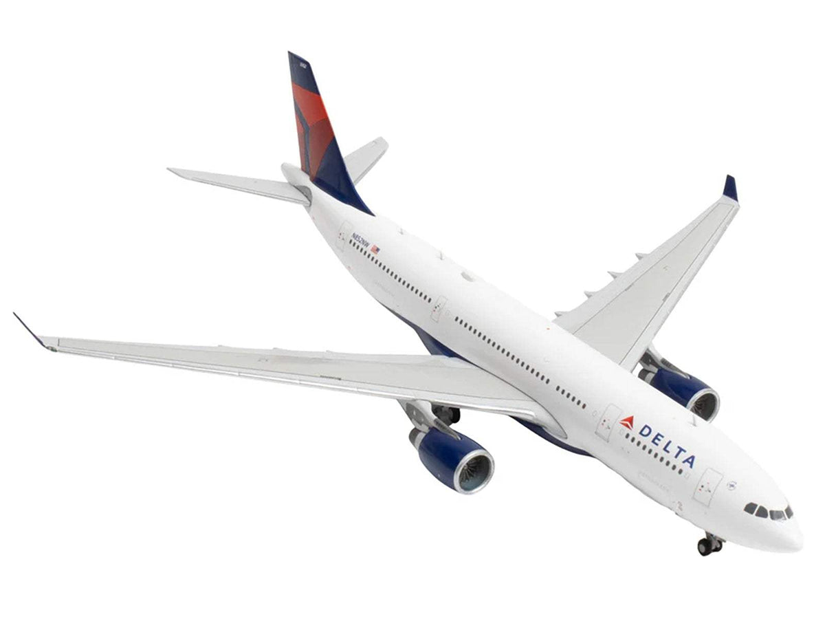 Airbus A330-200 Commercial Aircraft | 1/400 Diecast Aircraft Model | GeminiJets | Delta Air Lines Series