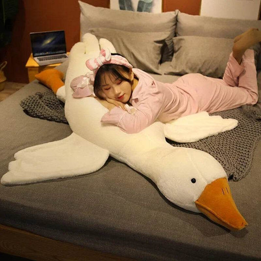 Giant White Goose Plush Toy - Adorable Cuddle Companion in 4 Sizes - ToylandEU