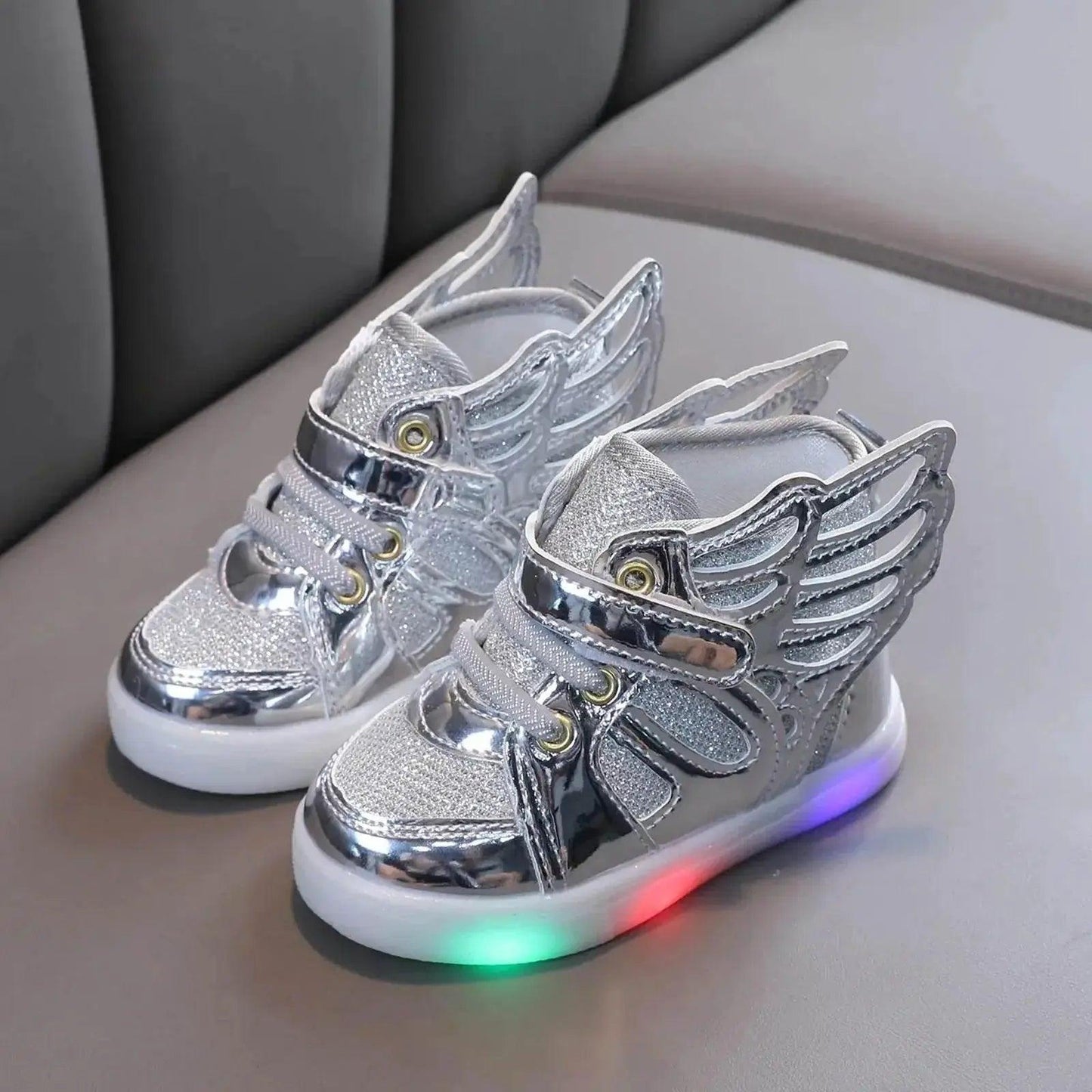 Glowing LED Sports Sneakers for Kids - Stylish Korean-Inspired Design for Boys and Girls - ToylandEU™