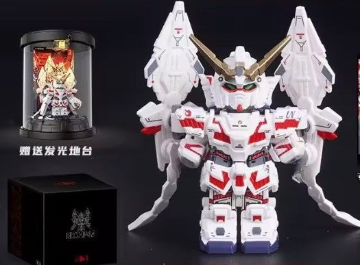 Gundam Minifig RX0 Unicorn With Base Plate Included