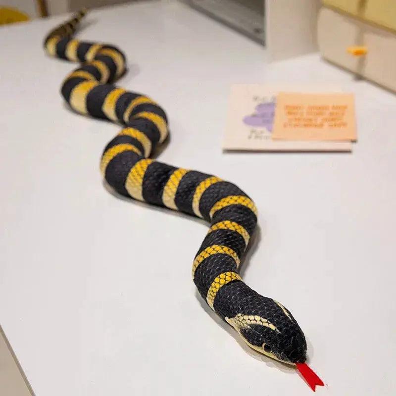 Imitation Snake Plush Toy Large 100cm For Pranks - ToylandEU™
