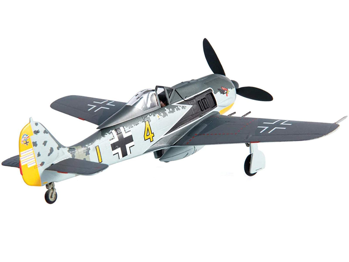 Focke-Wulf Fighter Model | 1/72 Scale | FW 190A-4 Diecast | Display Stand