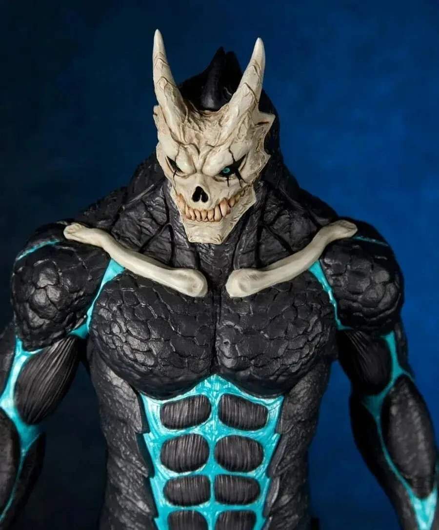 Kaiju No. 8 Anime Figure, Kafka Hibino Figurine, Action Toys Statues Collectible Gift 26cm / 10 in - ToylandEU