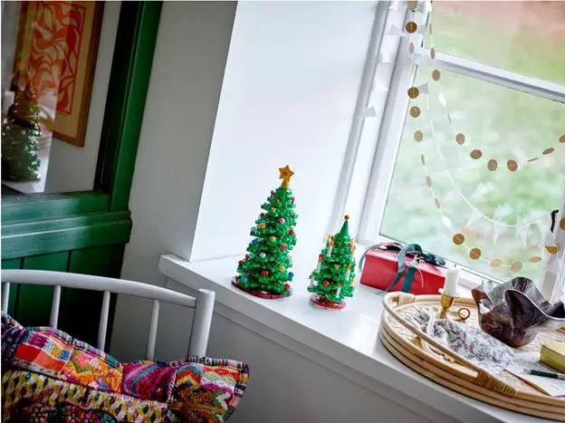 LEGO Christmas Tree 40573 784 Pieces Festive Display - ToylandEU™