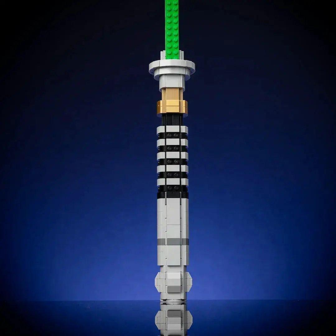 LEGO Lightsaber Luke Skywalker Life Size Glow Replica - ToylandEU™