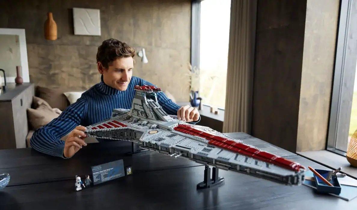 LEGO Star Wars Venator Class Republic Attack Cruiser - ToylandEU™