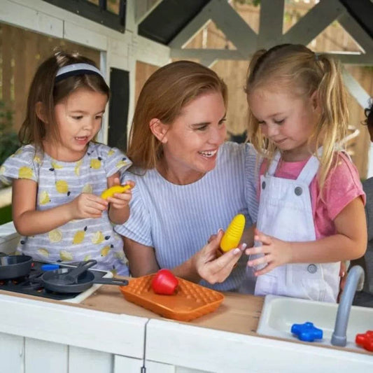 Lantana Lane Outdoor Wooden Playhouse with Kitchen Fun - ToylandEU