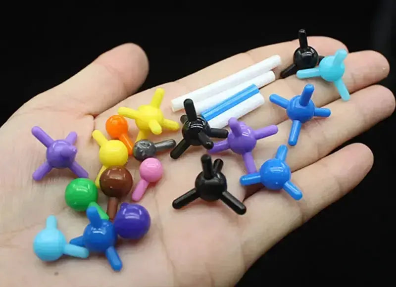 Large 1105 Piece Molecular Model Kit For Chemistry Teaching - ToylandEU