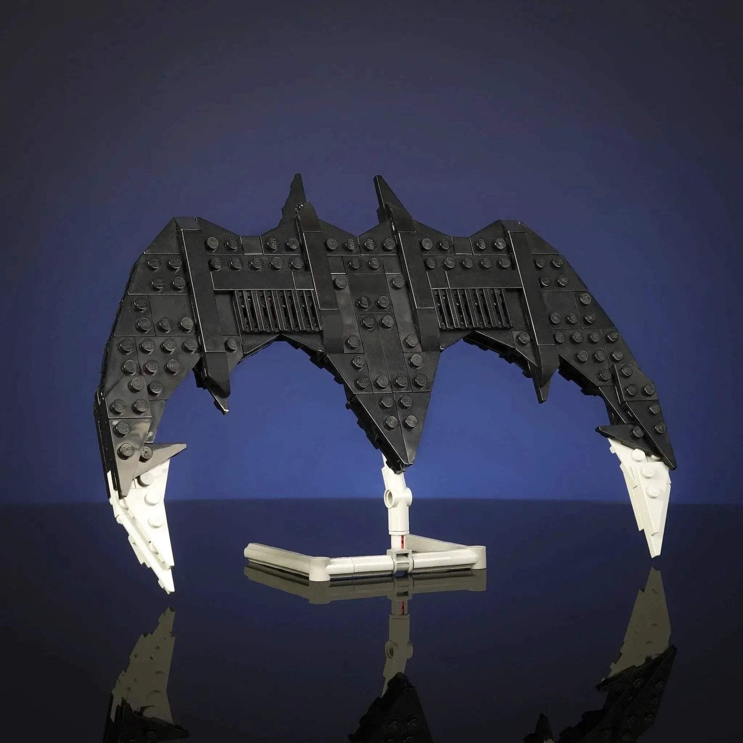 Life-Sized Bat-Weapons - ToylandEU
