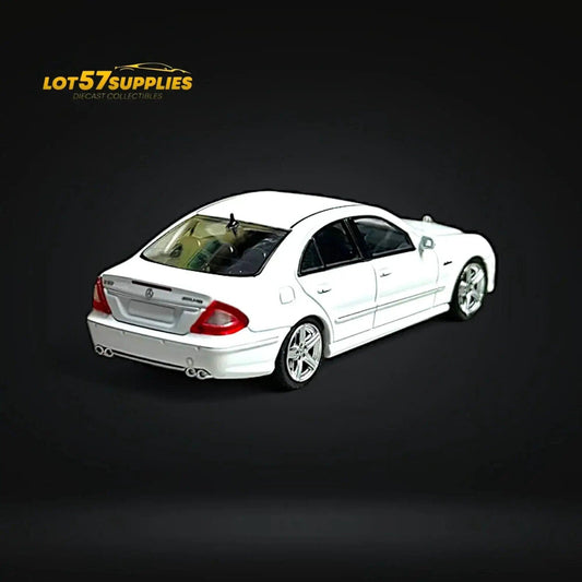 Mercedes-Benz E63 AMG W211 Diecast 1:64 Limited 599 - ToylandEU™