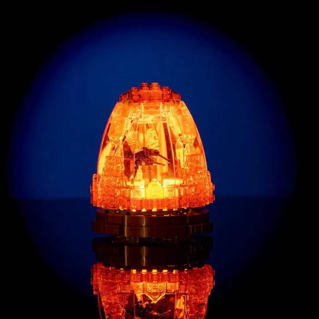 Amber Mosquito Fossil Display For Collectors LEGO Build - ToylandEU