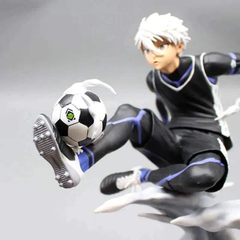 Nagi Seishiro Blue Lock Figure Dynamic Soccer Pose - ToylandEU