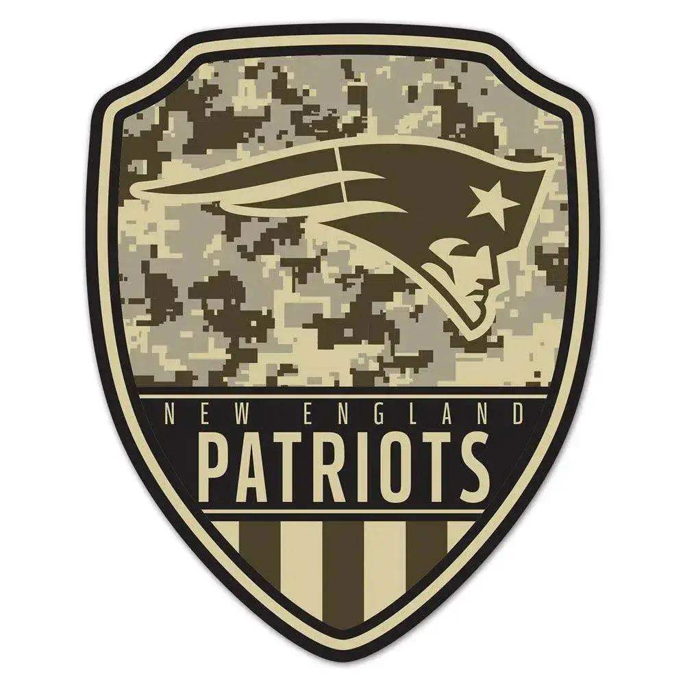 New England Patriots Wood Sign 11x14 Shield Shape Decor - ToylandEU™