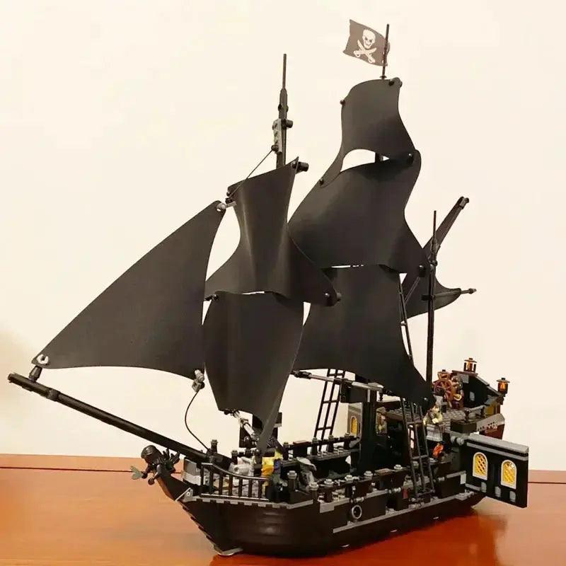 Pirates of the Caribbean Black Pearl Ship Lego Premium Set - ToylandEU™
