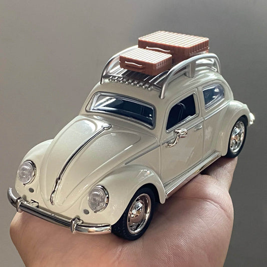 Premium Diecast Beetle 1To32 Travel Version For Collectors - ToylandEU