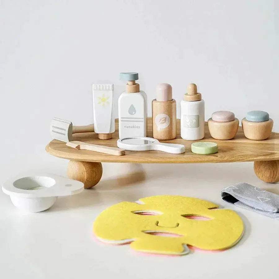 Premium Wooden Makeup Set with Hairdressing Simulation for Creative Girls Age 3 to 12 - ToylandEU