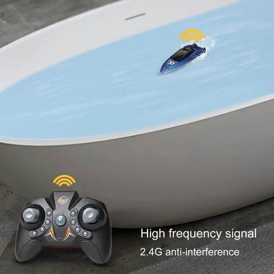 RC High-Speed Waterproof RC Racing Hovercraft Boat for Thrilling Fun - ToylandEU