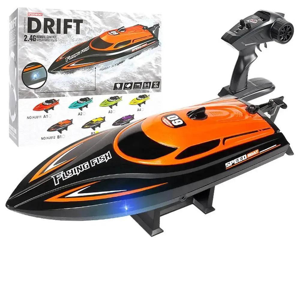 RC High-Speed HXJRC HJ812 Remote Control Speedboat with LED Lights - 25km/h Electric Racing Model for Lakes and Pools - ToylandEU™