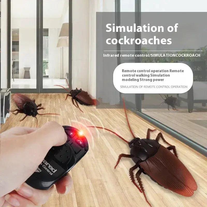 Remote Control Cockroach Toy Realistic Crawling Pranks - ToylandEU™