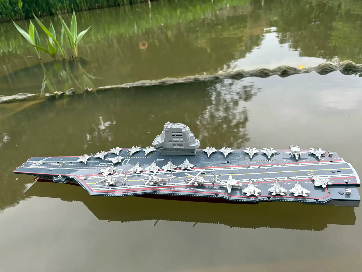 RC Warship 26.7 inch(68CM) Super Long Hull RC Boat Charging Military Children's Toy boy Electric Toy Ship Aircraft Carrier Warsh - ToylandEU