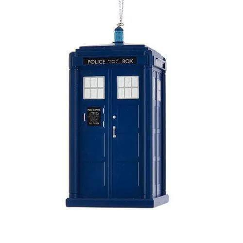 Stranger Things Eleven Resin Ornament Clutching Waffles - ToylandEU™