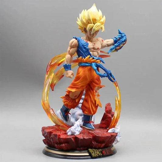 Super Saiyan Goku Dragon Ball Z Action Figure Deluxe - ToylandEU™