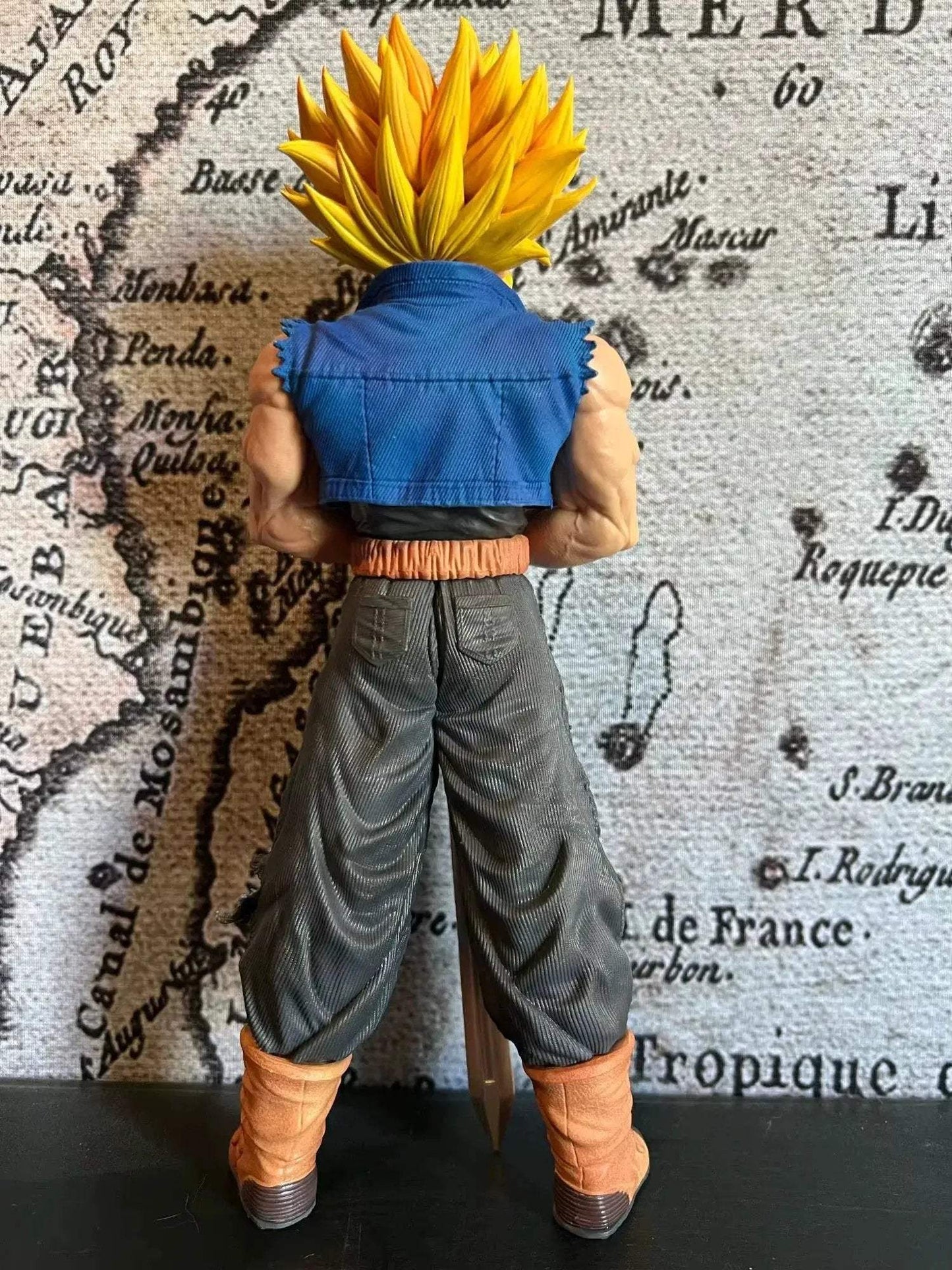 Super Saiyan Trunks Anime Figure, Dragon Ball Z Action Figurines PVC Statue 25 CM - ToylandEU