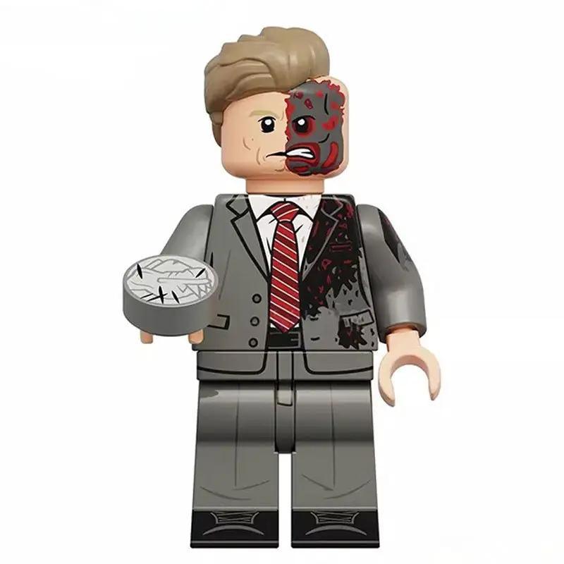 Two-Face Lego Minifigure Dual Personality Detail - ToylandEU™