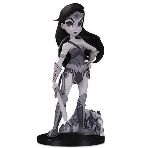 Wonder Woman PVC Figure Black And White Chrissie Zullo - ToylandEU™