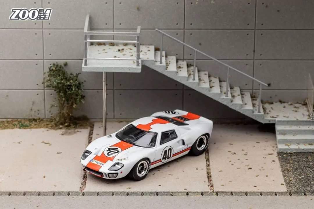 Zoom Ford GT40 MK1 White Gulf Livery #40 1:64 - ToylandEU