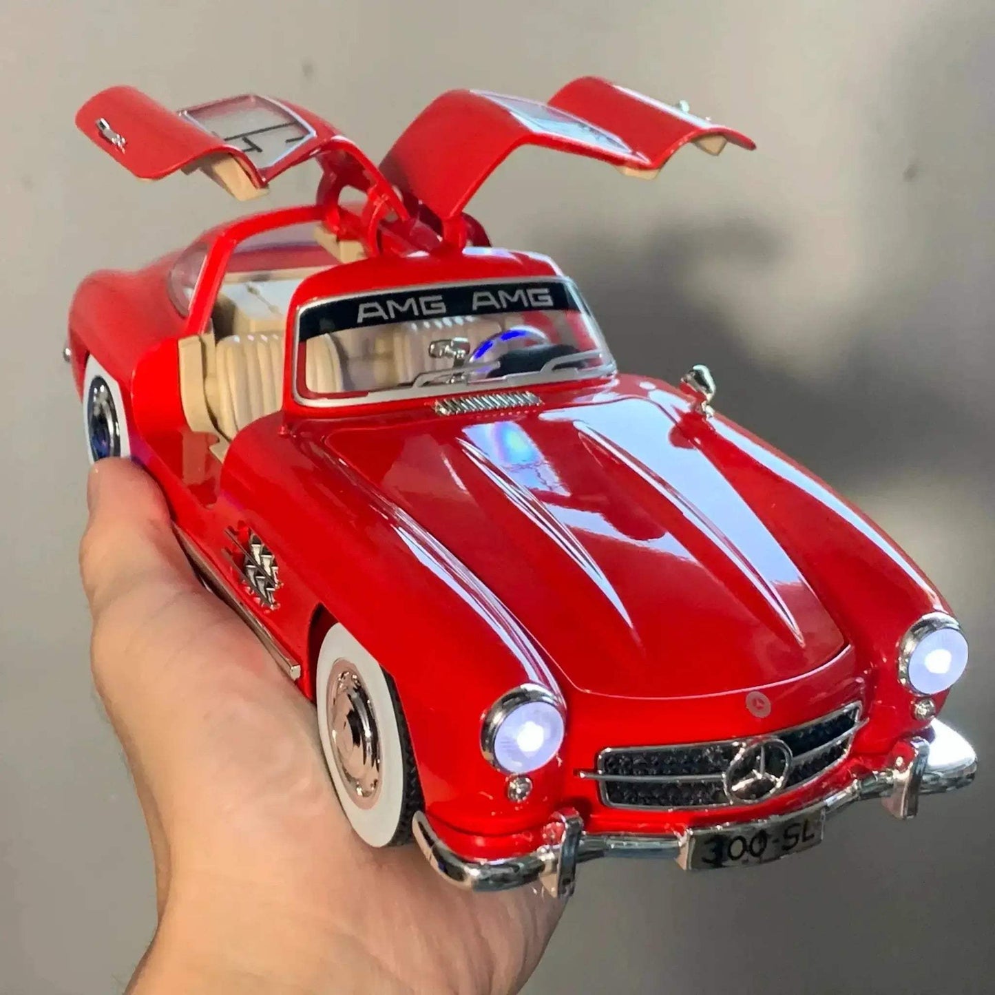 1 18 Diecast Metal Benz 300SL Car Model For Home Decor - ToylandEU