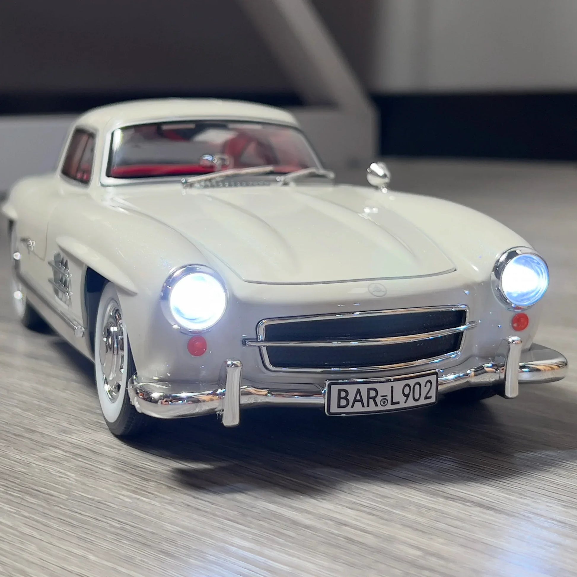 1:18 Diecast Metal Benz 300SL Classic Sports Car Model - ToylandEU