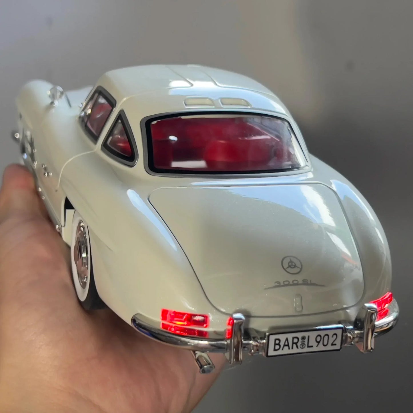 1:18 Diecast Metal Benz 300SL Classic Sports Car Model - ToylandEU