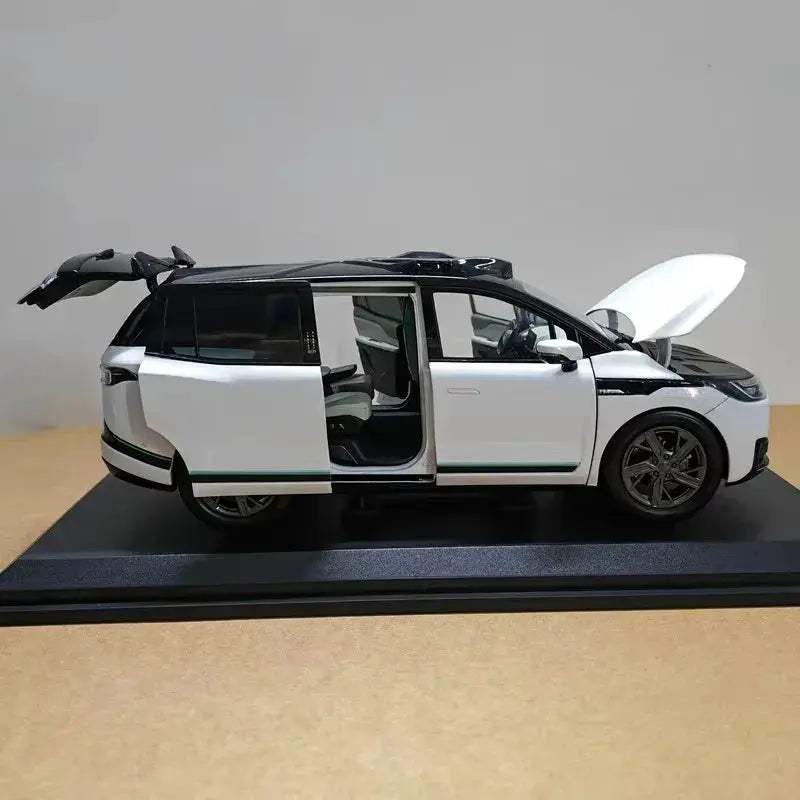 1:18 Diecast Robotaxi Car Model Alloy Unmanned Collectible - ToylandEU