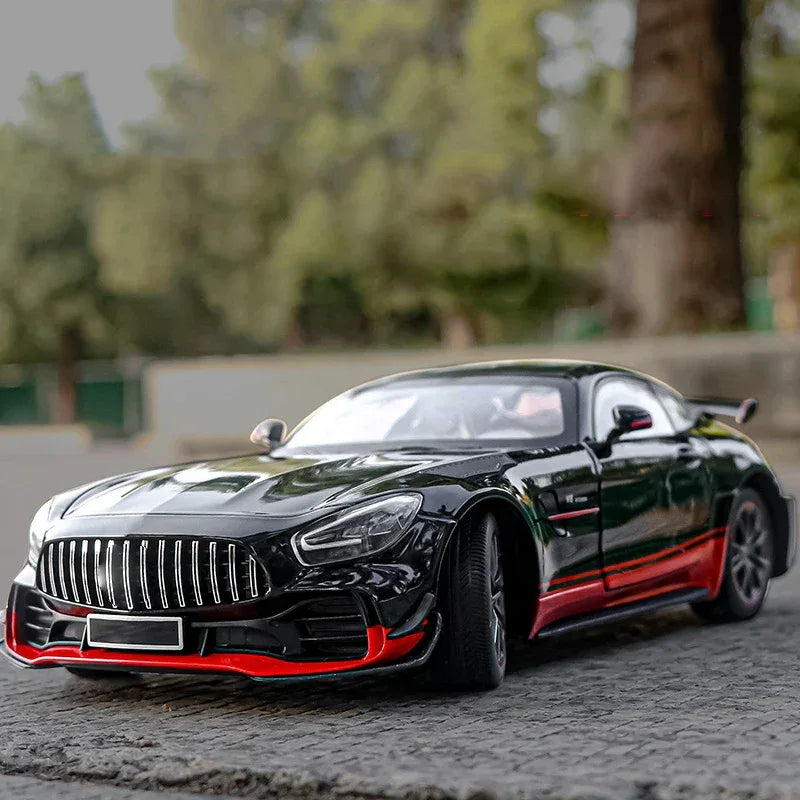 1:18 Mercedes-Benz GTR Diecast Model Car With Sound And Light Metal - ToylandEU